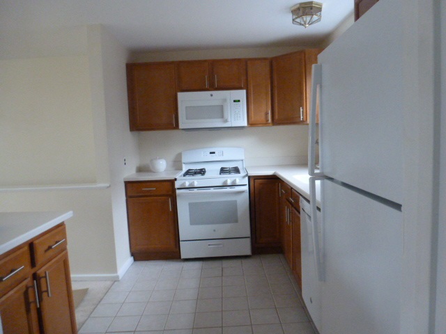 481 High Street, Unit 6 Hampton, NH 03842 - Photo 7 of 32 Gallery Image 7