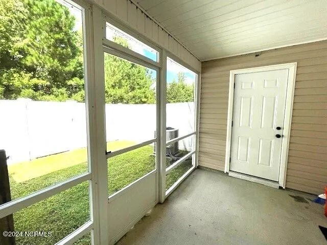 $1,300 | 429 Falls Cove, Jacksonville, NC 28546