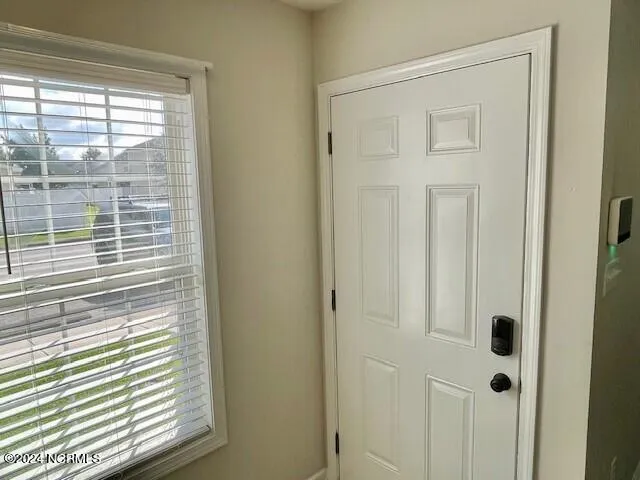 $1,300 | 429 Falls Cove, Jacksonville, NC 28546