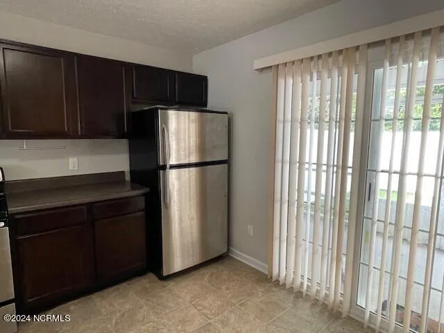 $1,300 | 429 Falls Cove, Jacksonville, NC 28546