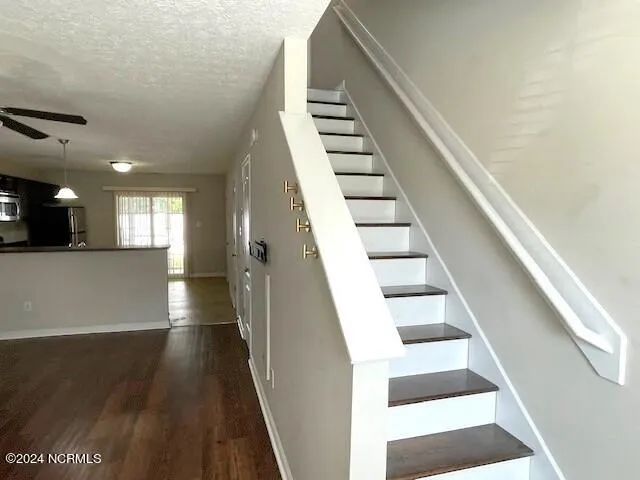 $1,300 | 429 Falls Cove, Jacksonville, NC 28546