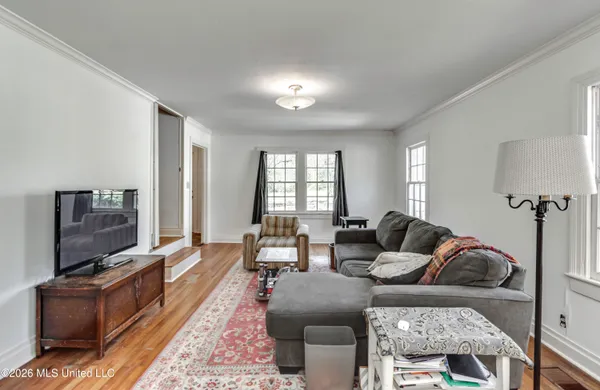 $275,000 | 2117 Riverside Drive, Jackson, MS 39202