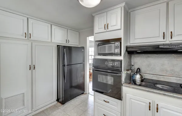 $275,000 | 2117 Riverside Drive, Jackson, MS 39202
