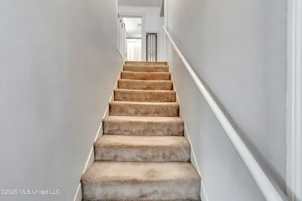 $275,000 | 2117 Riverside Drive, Jackson, MS 39202
