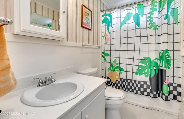 $275,000 | 2117 Riverside Drive, Jackson, MS 39202
