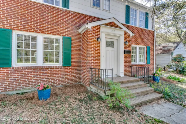 $275,000 | 2117 Riverside Drive, Jackson, MS 39202