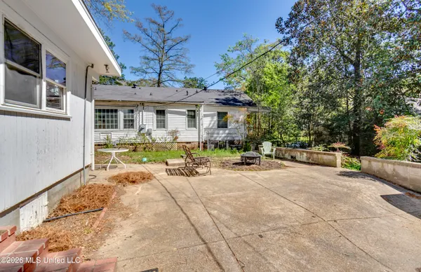 $275,000 | 2117 Riverside Drive, Jackson, MS 39202