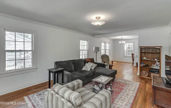 $275,000 | 2117 Riverside Drive, Jackson, MS 39202
