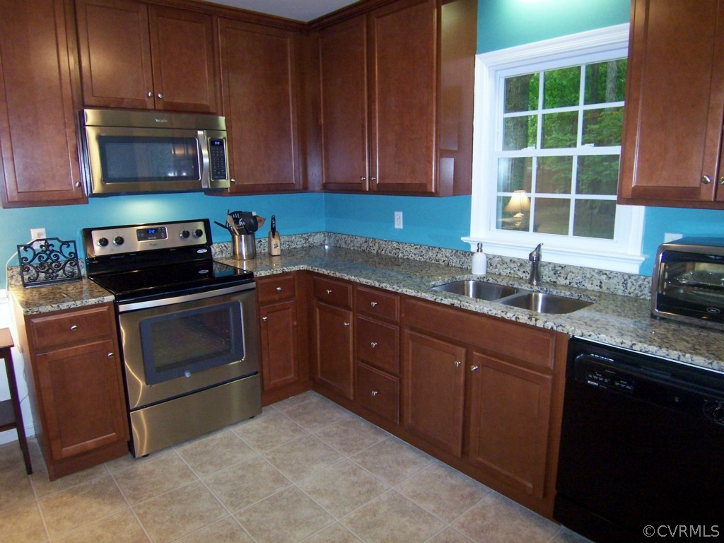 1300 Lockett Ridge Road Midlothian, VA 23114 - Photo 9 of 24 Gallery Image 9
