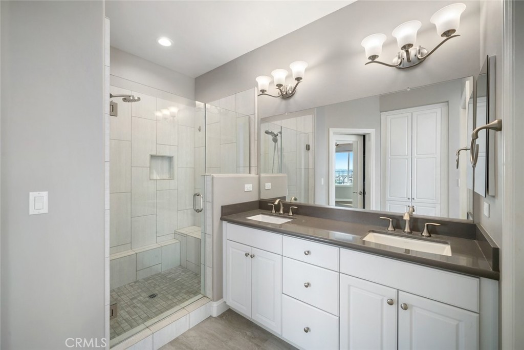 1190 Spring Azure Way Nipomo, CA 93444 - Photo 19 of 64 Downstairs Primary Bathroom