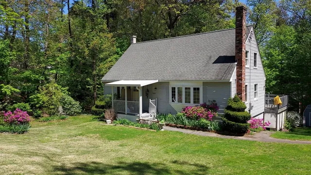 $325,500 | 1247 Calkins Road, Palmer, MA 01069