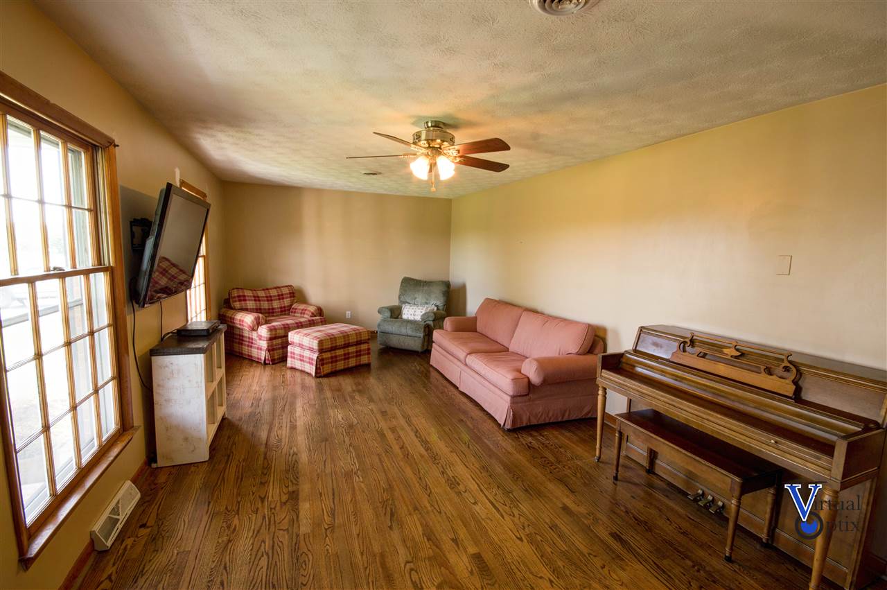 504 Galena Road Staunton, VA 24401 - Photo 10 of 29 Gallery Image 10