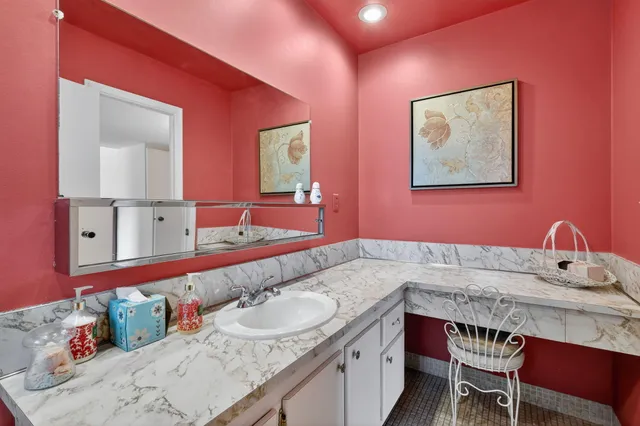 $129,900 | 6 Greenway Village North, Unit 210, Royal Palm Beach, FL 33411