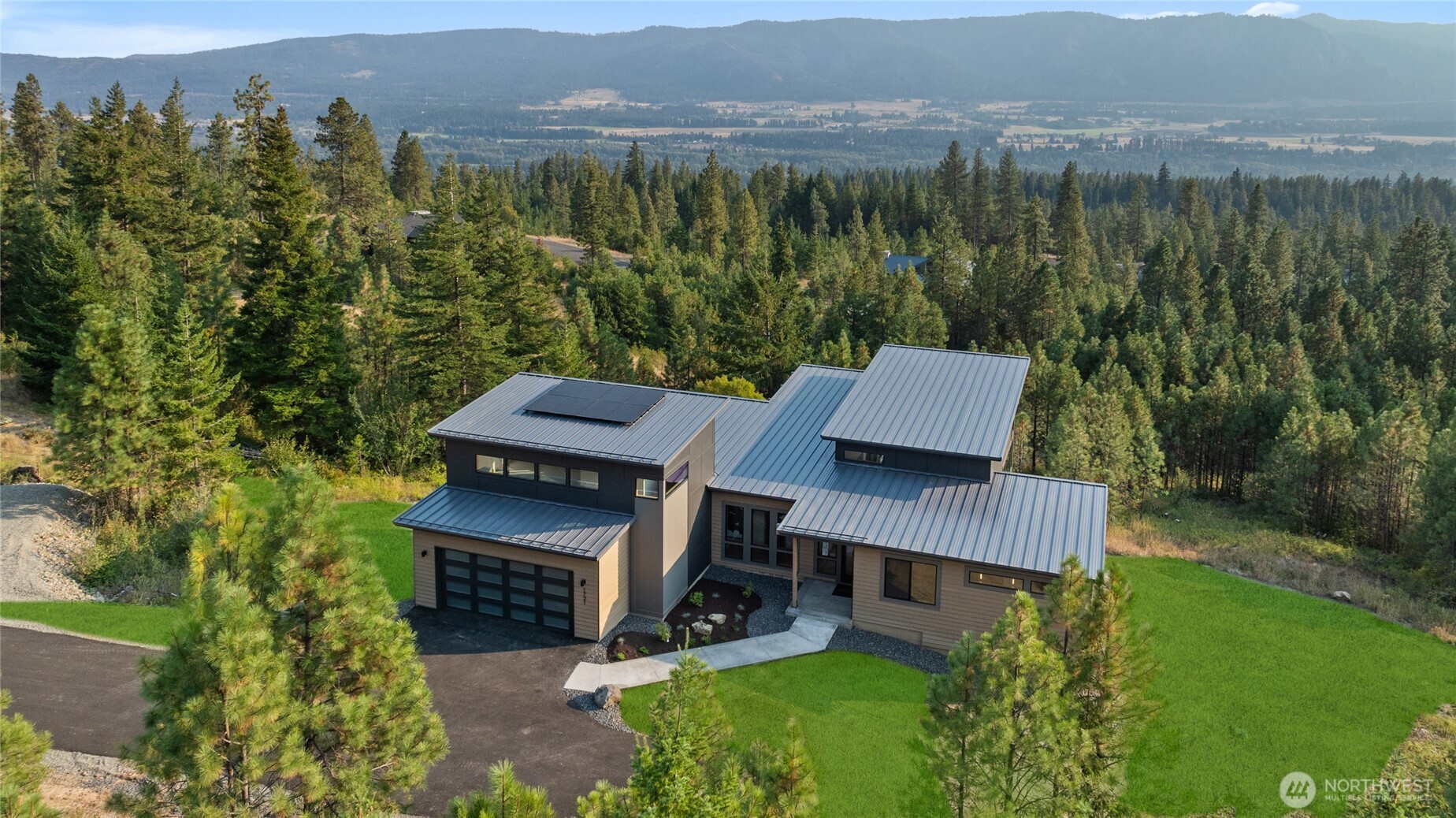 1721 Forest Ridge Drive Cle Elum, WA 98922 - Photo 11 of 33 an aerial view of a house with a garden