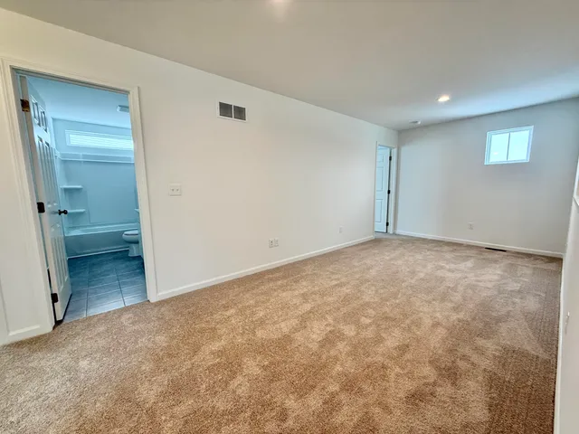 $3,600 | 6173 South Trailwoods Drive, Ann Arbor, MI 48103