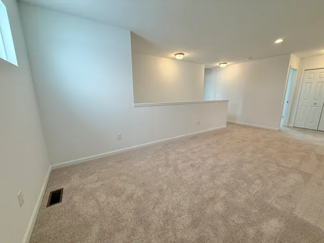 $3,600 | 6173 South Trailwoods Drive, Ann Arbor, MI 48103