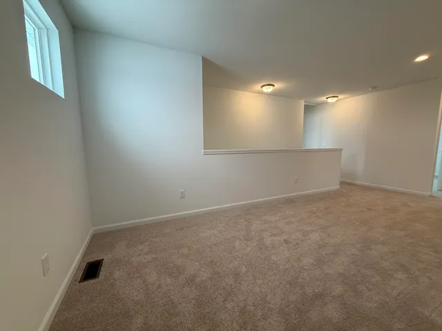 $3,600 | 6173 South Trailwoods Drive, Ann Arbor, MI 48103