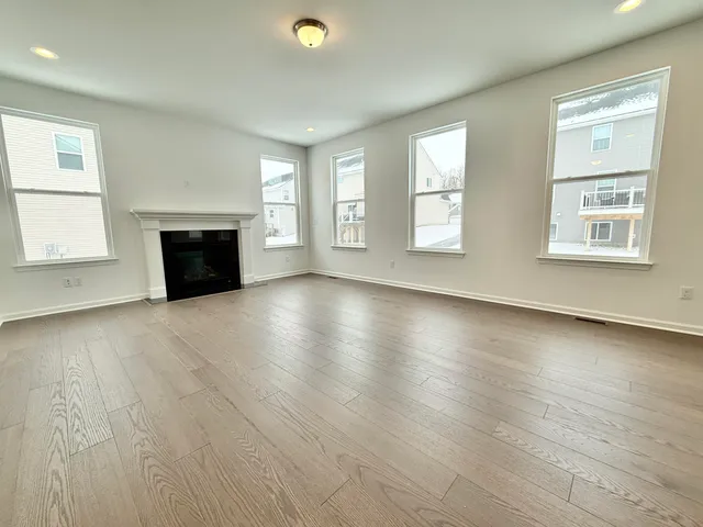 $3,600 | 6173 South Trailwoods Drive, Ann Arbor, MI 48103