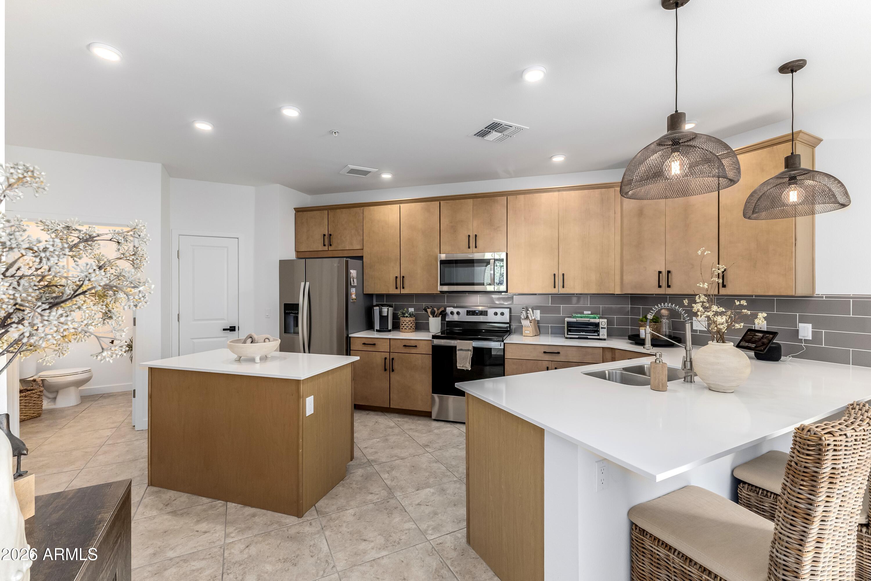 01- 2511 W Queen Creek Rd #216, Chandler