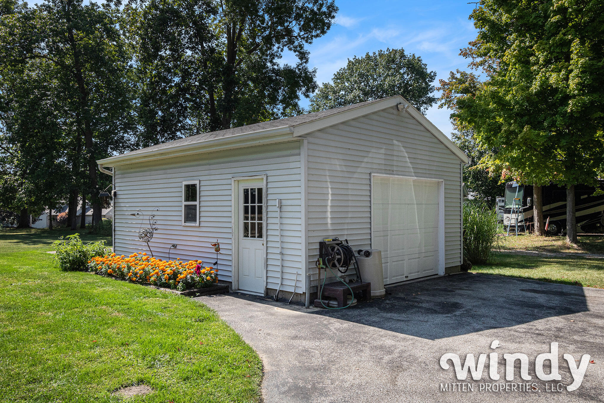 6206 Paw Paw Lake Road Watervliet, MI 49098 - Photo 9 of 50 IMG_8096