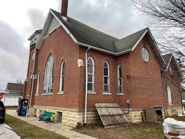 $39,900 | 105 McKee Street, Macy, IN 46951