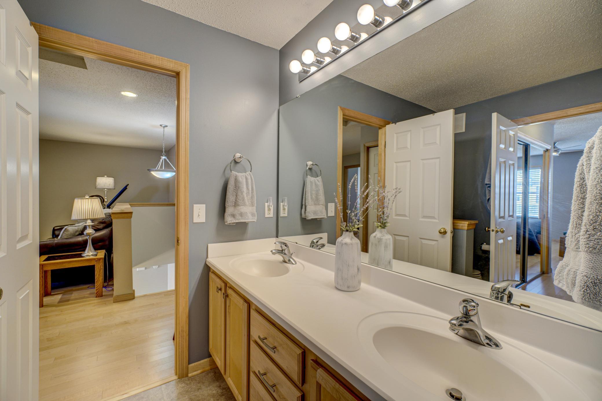 4577 Victor Path, Unit 8 Hugo, MN 55038 - Photo 16 of 20