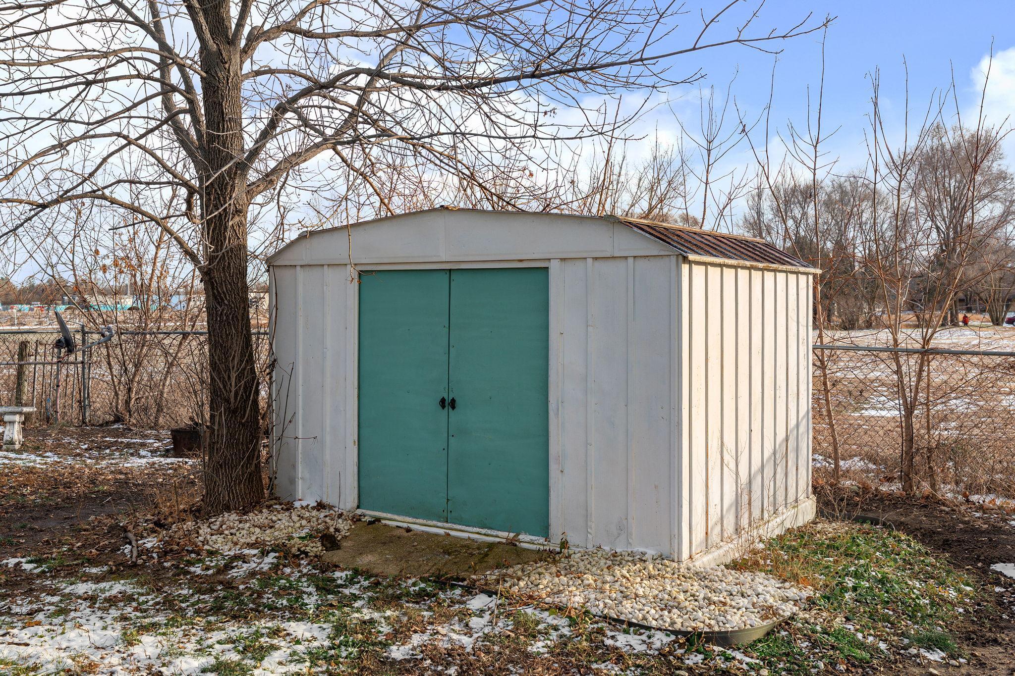 211 12th Avenue Southwest Austin, MN 55912 - Photo 12 of 29