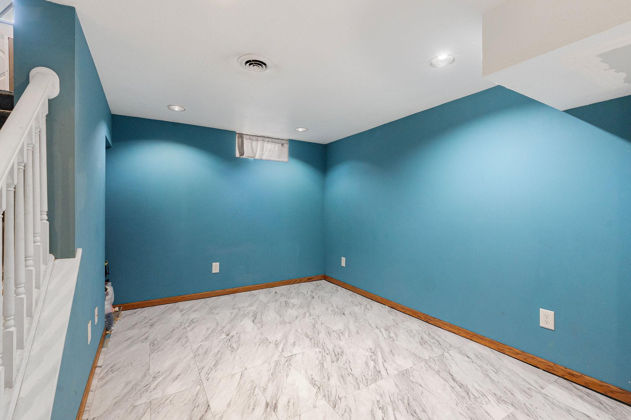 211 12th Avenue Southwest Austin, MN 55912 - Photo 25 of 29