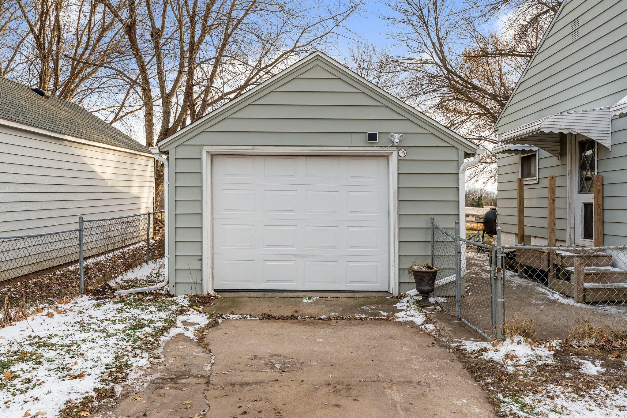 211 12th Avenue Southwest Austin, MN 55912 - Photo 5 of 29