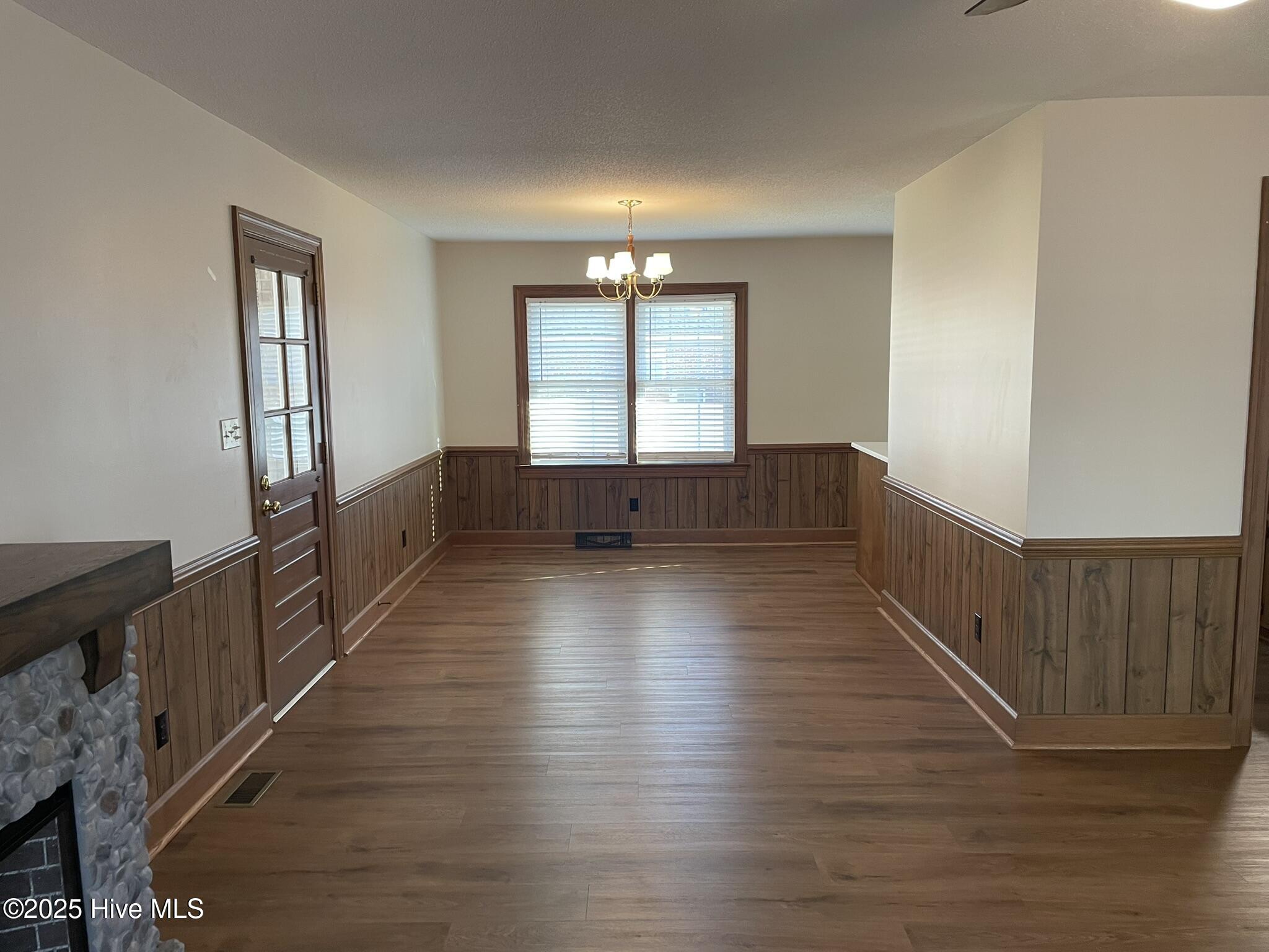 2105 Mitchell Place Southwest Wilson, NC 27893 - Photo 3 of 15 IMG_4898