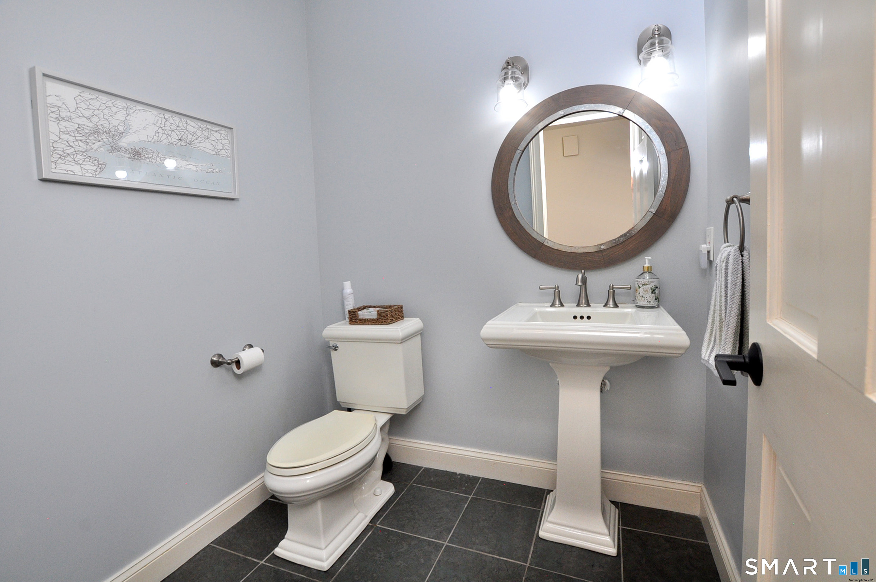 61 Westmont Road Avon, CT 06001 - Photo 22 of 39