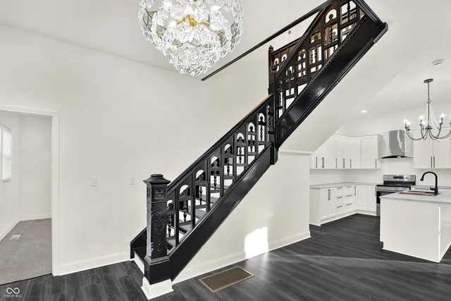 $340,000 | 715 South Anderson Street, Elwood, IN 46036