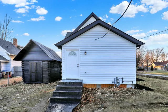 $340,000 | 715 South Anderson Street, Elwood, IN 46036