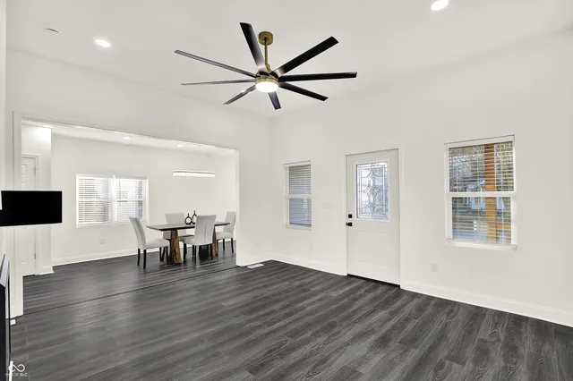 $340,000 | 715 South Anderson Street, Elwood, IN 46036