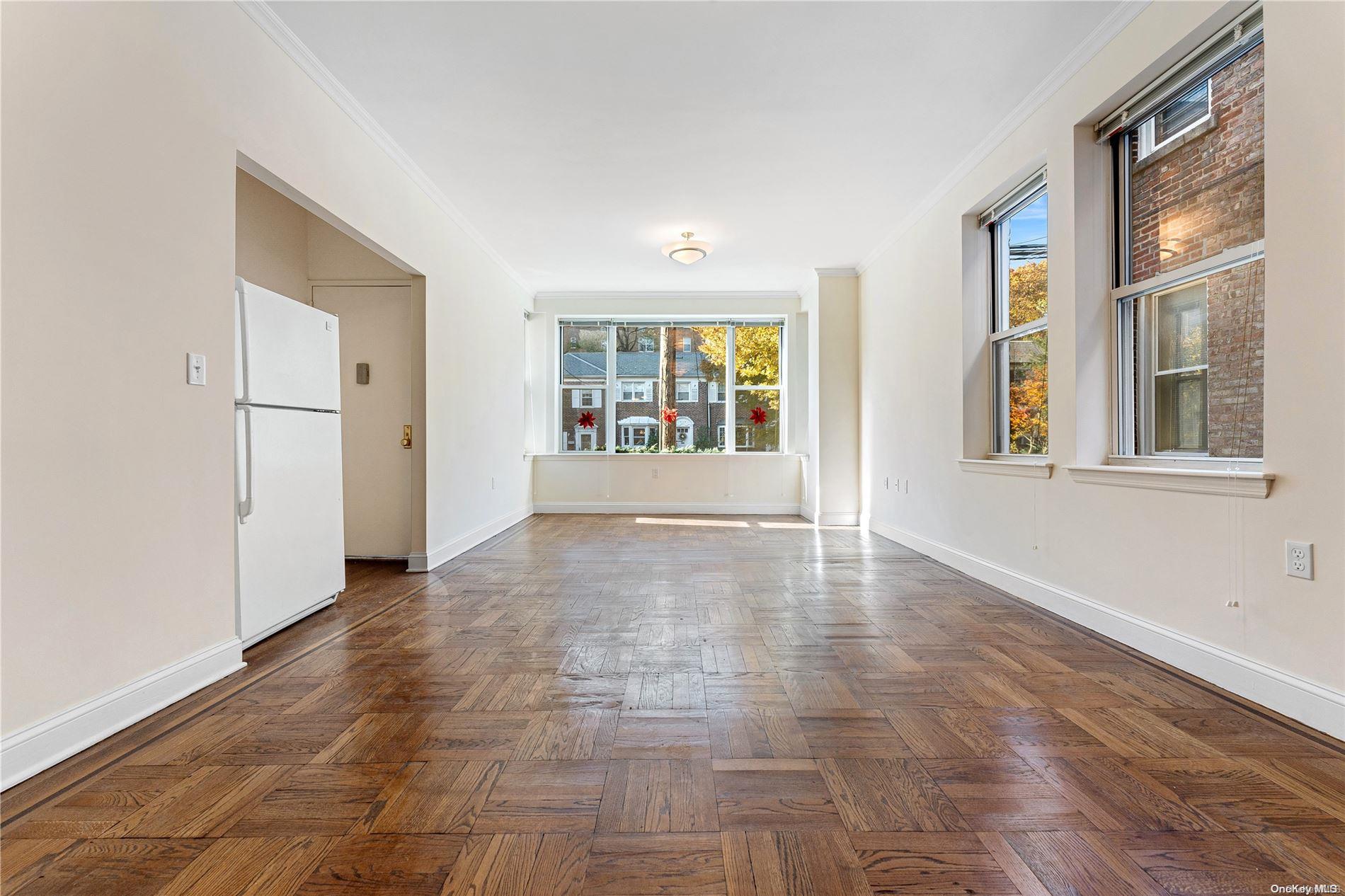 5112 Post Road Bronx, NY 10471 - Photo 2 of 31