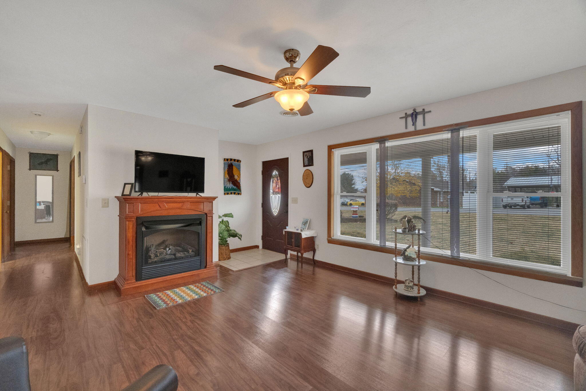 2295 Buckingham Road Greeneville, TN 37745 - Photo 7 of 32 12-web-or-mls-JH-Fri 20231110-037