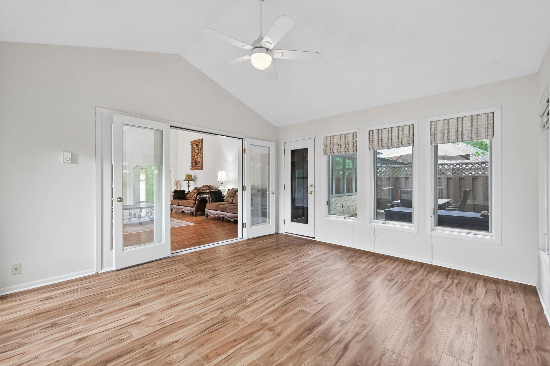 10417 Fawns Way Eden Prairie, MN 55347 - Photo 15 of 53