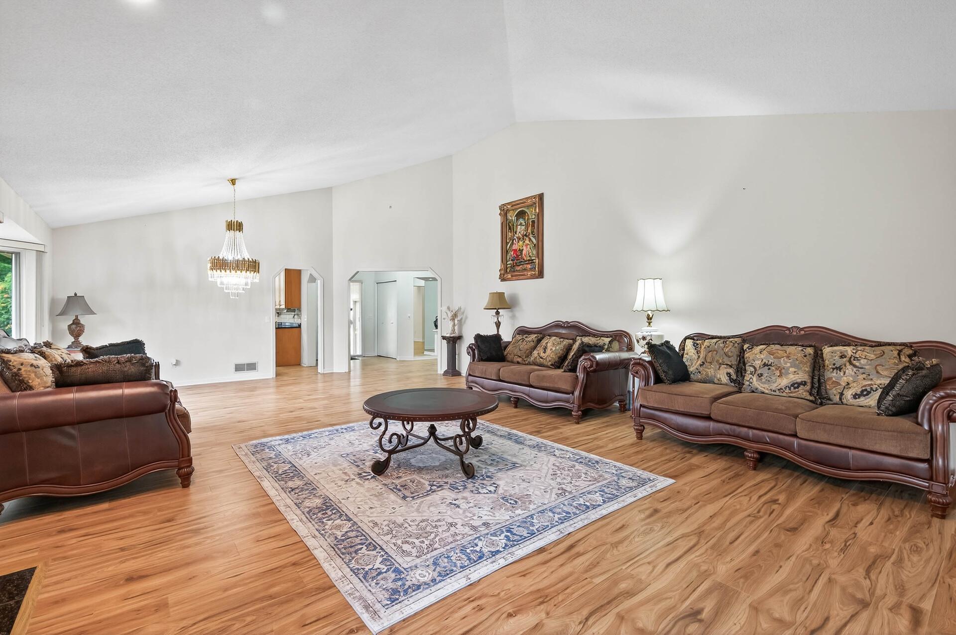 10417 Fawns Way Eden Prairie, MN 55347 - Photo 17 of 53