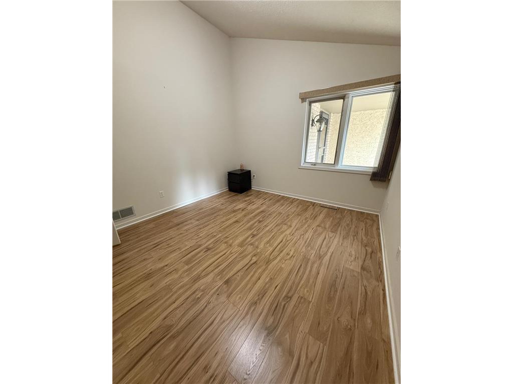 10417 Fawns Way Eden Prairie, MN 55347 - Photo 26 of 53