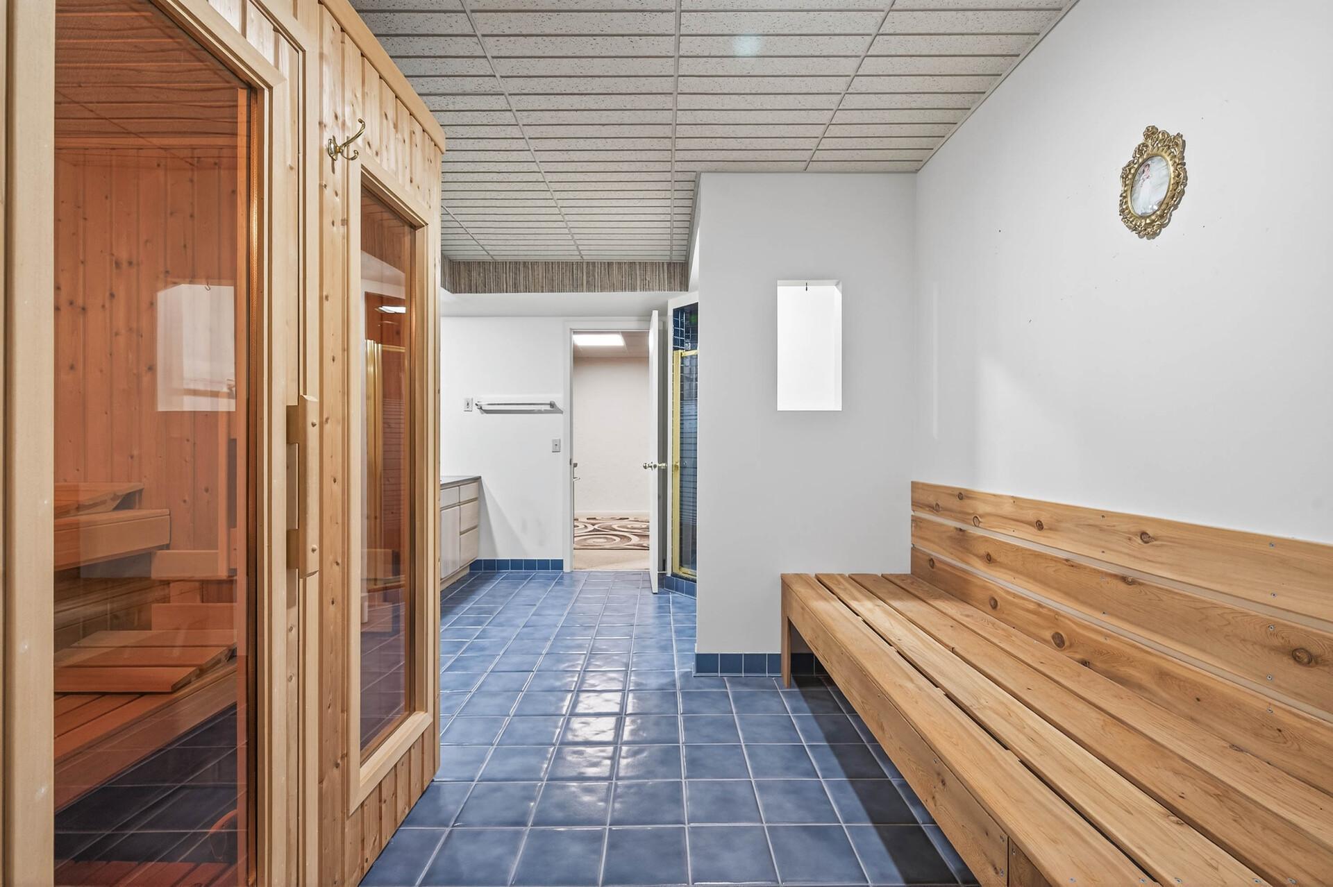 10417 Fawns Way Eden Prairie, MN 55347 - Photo 36 of 53