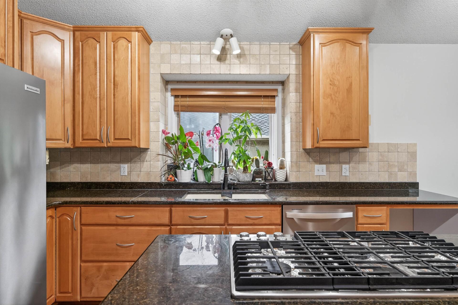 10417 Fawns Way Eden Prairie, MN 55347 - Photo 6 of 53