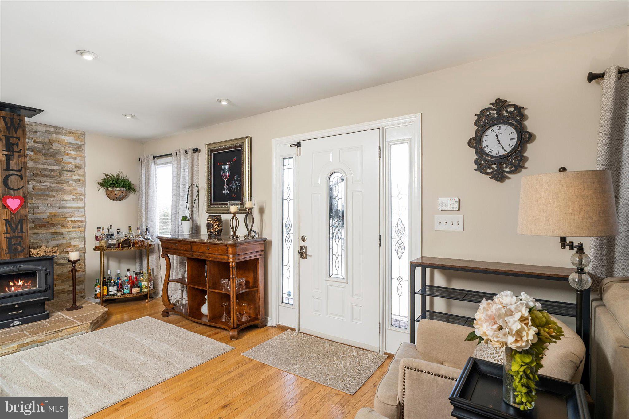 387 Chesterfield Jacobstown Road Wrightstown, NJ 08562 - Photo 2 of 48