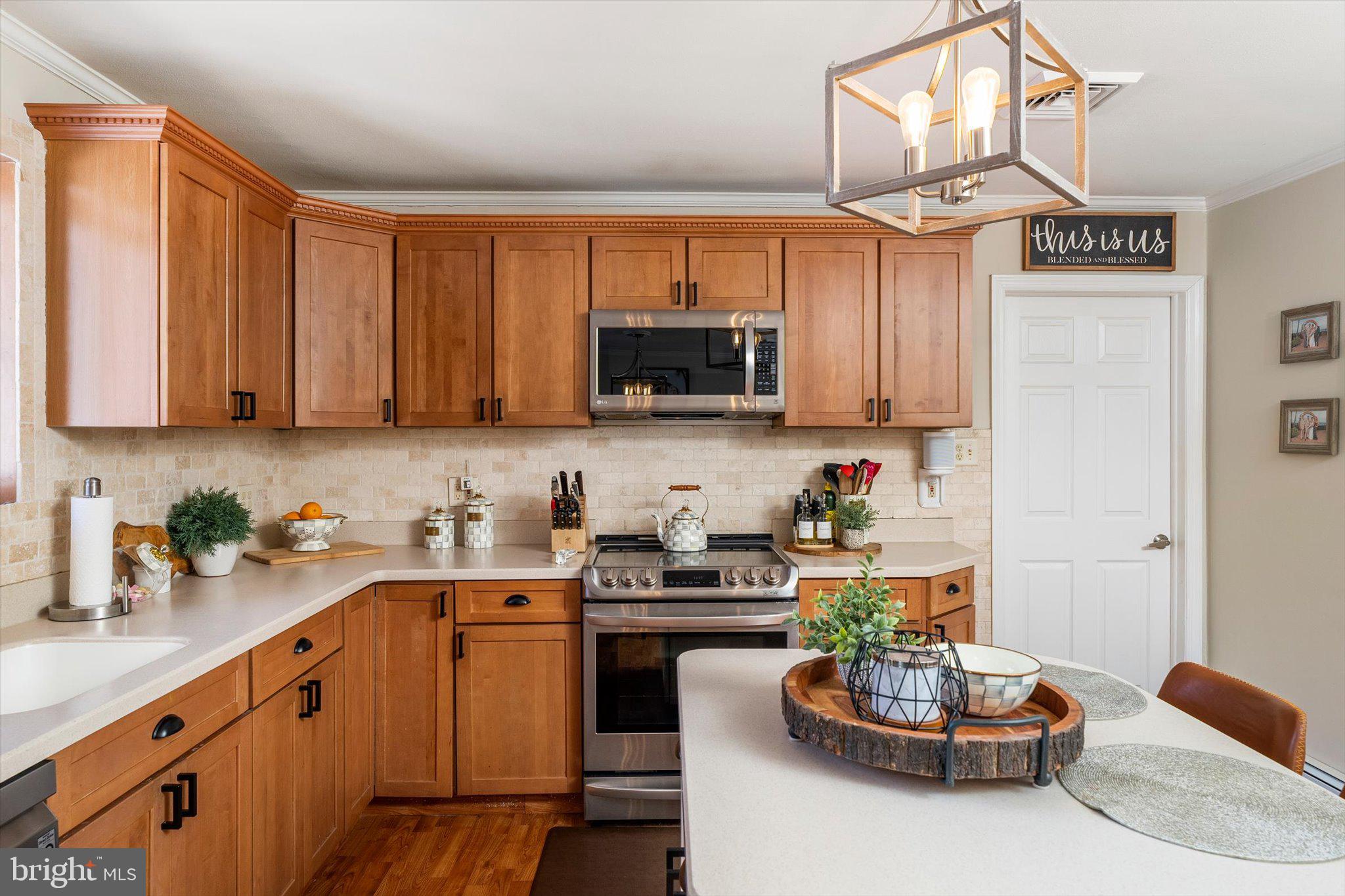 387 Chesterfield Jacobstown Road Wrightstown, NJ 08562 - Photo 8 of 48