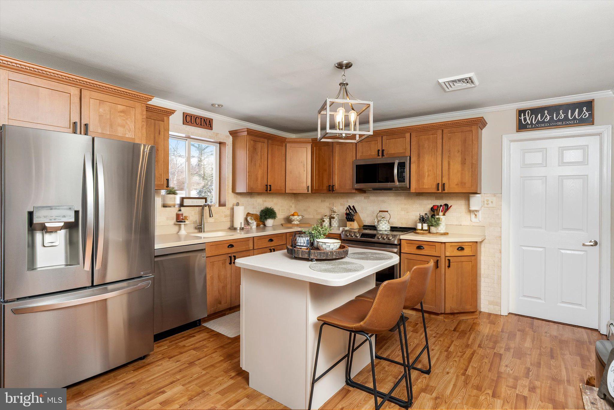 387 Chesterfield Jacobstown Road Wrightstown, NJ 08562 - Photo 9 of 48