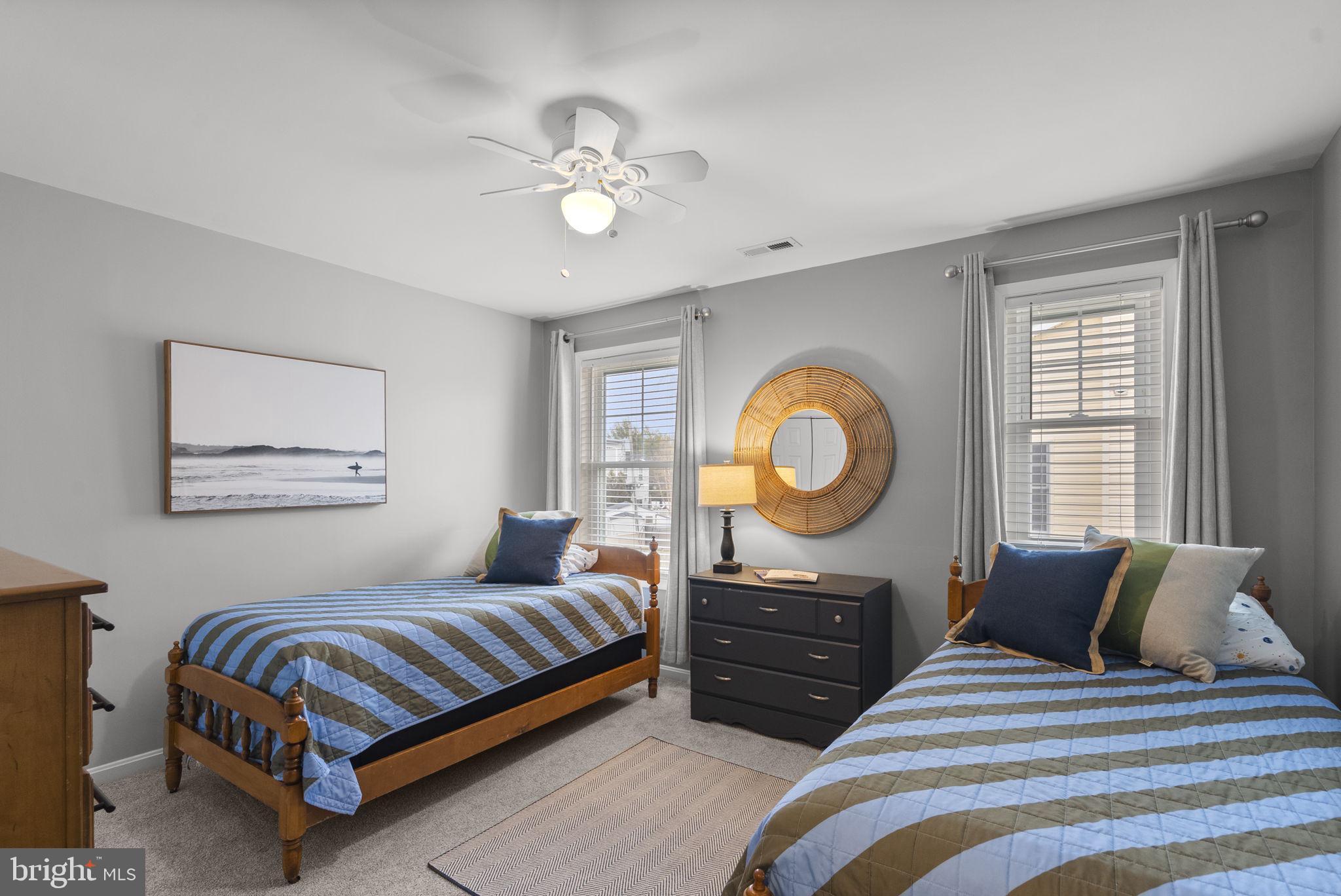 112 Elliott Place Edgewater, MD 21037 - Photo 25 of 56 Second bedroom