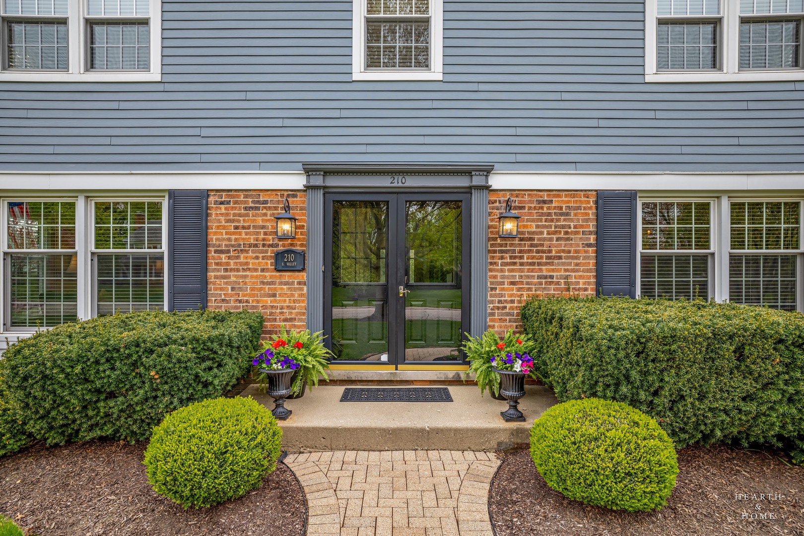 210 South Valley Road Barrington, IL 60010 - Photo 2 of 51 Gallery Image 2