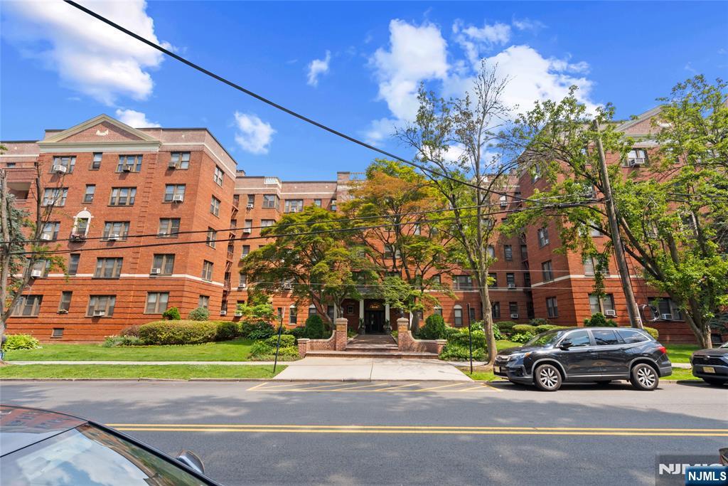 100 Prospect Avenue, Unit 1O Hackensack, NJ 07601 - Photo 2 of 22