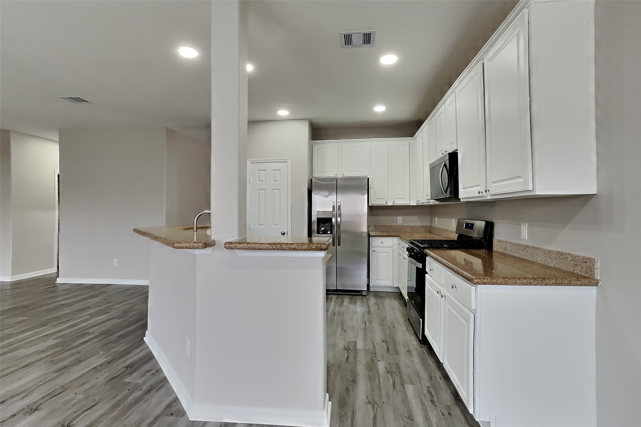 16415 Lapis River Drive Spring, TX 77379 - Photo 3 of 20