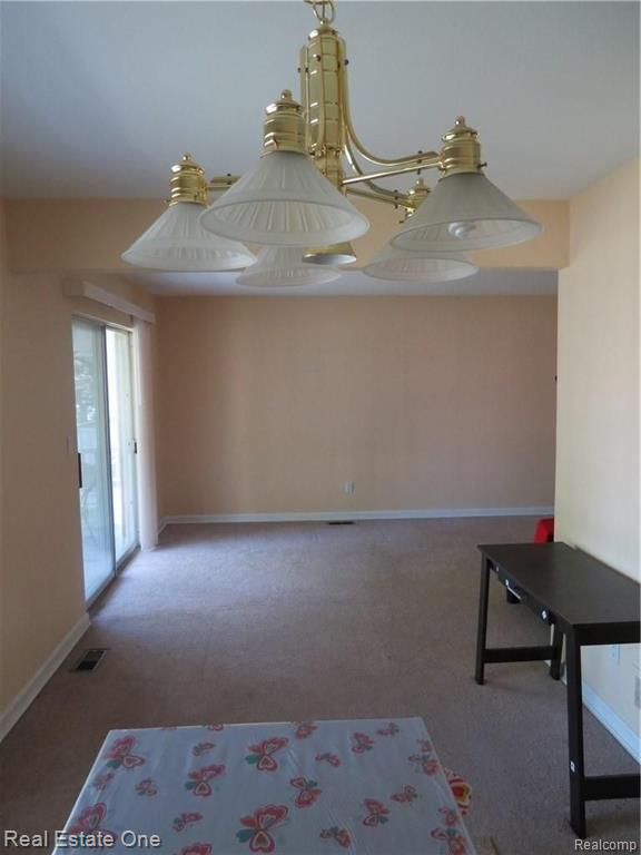 29552 Hoover Road, Unit 88 Warren, MI 48093 - Photo 5 of 18