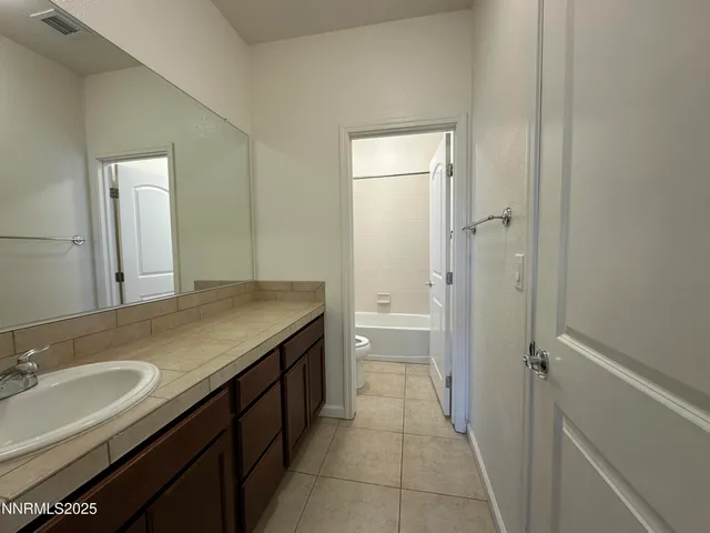 $3,800 | 9885 Kerrydale Court, Reno, NV 89521